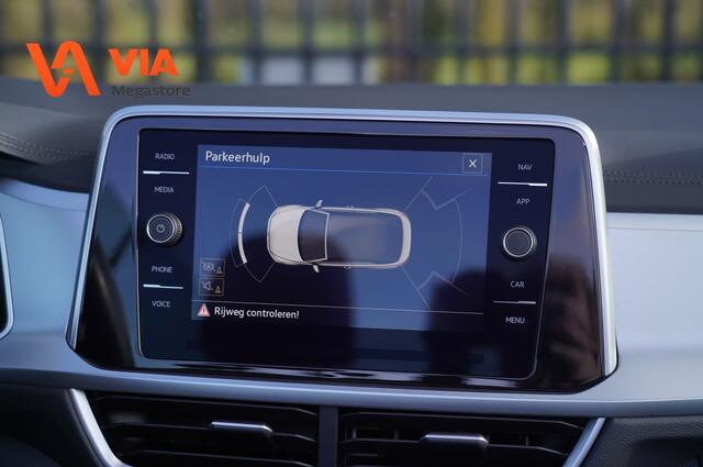 Volkswagen T-Roc Cabrio 1.0 TSI | LED | R-line velgen | Stoelverw. | ECC | Virtual | PDC
