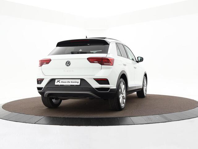 Volkswagen T-Roc 1.5 TSI 150pk DSG Sport · Panoramadak · Camera · Afn. Trekhaak · Dodehoeksensor · ACC · 18"Velgen · Sfeerverlichting · Sportstoelen ·