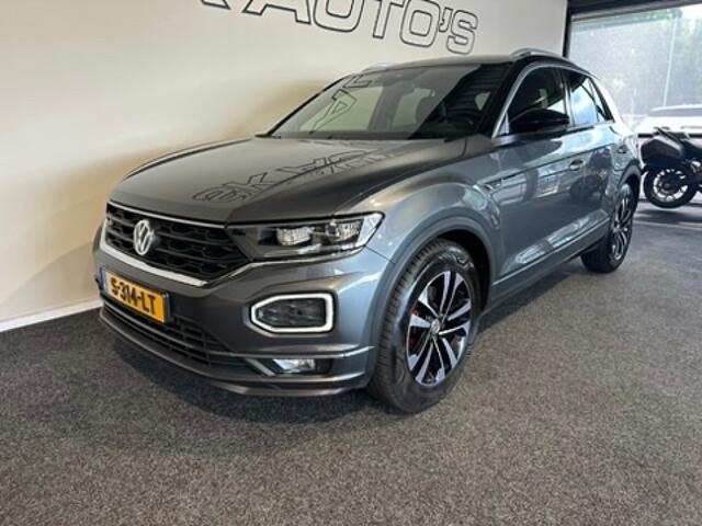 Volkswagen T-Roc 1.5 TSI SPORT R-LINE PANODAK CARPLAY CLIMA NAVI CAMERA