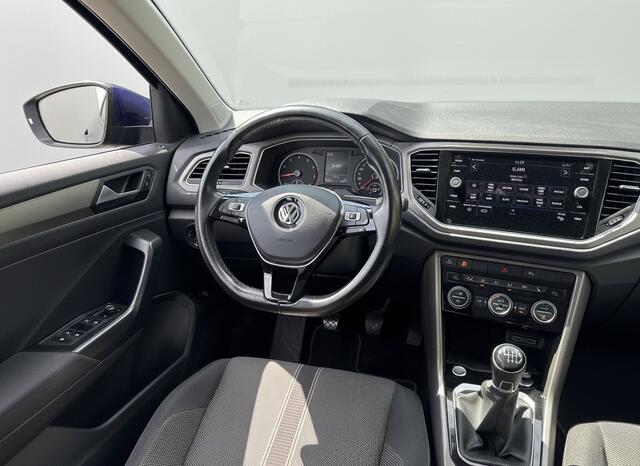 Volkswagen T-Roc TSI 115PK STYLE BUSINESS CAMERA/CARPLAY/STUURVERW./ELEKTR.KLEP