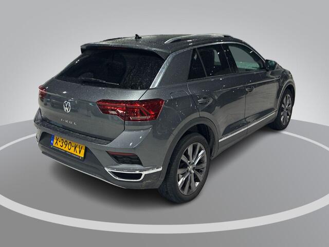 Volkswagen T-Roc 1.5 TSI 150pk DSG Sport · Camera · Apple/Android Car Play · Stoelverwarming · Info Active Display ·