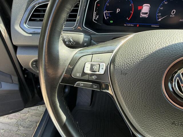 Volkswagen T-Roc 1.5 TSI Sport | Camera | KeyLes | Adaptive | DigiDash | Dealer Onderhouden |