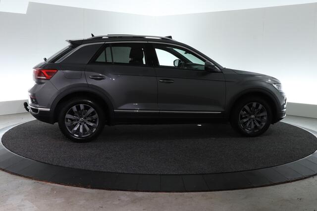 Volkswagen T-Roc 1.5 TSI Sport | TREKHAAK | SCHUIF-KANTEL |