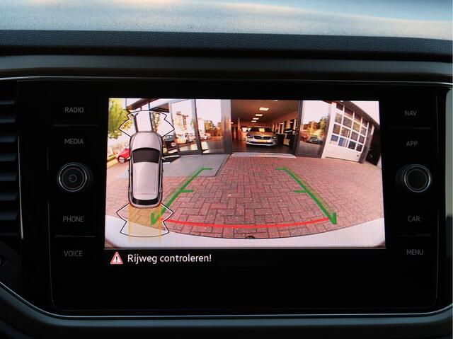 Volkswagen T-Roc 1.0 TSI Style Executive | Camera | Trekhaak | Climate Control |