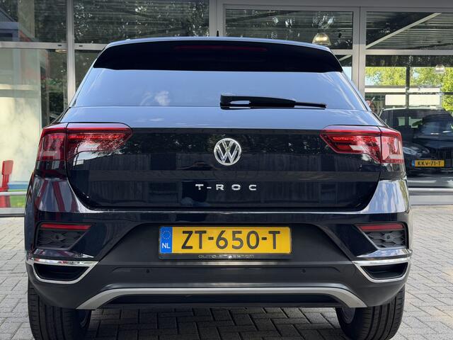 Volkswagen T-Roc 1.5 TSI 150PK AUT. *!* SPORT *!* PANODAK/ RADAR/ 18 INCH/ CAMERA/ CARPLAY *!*