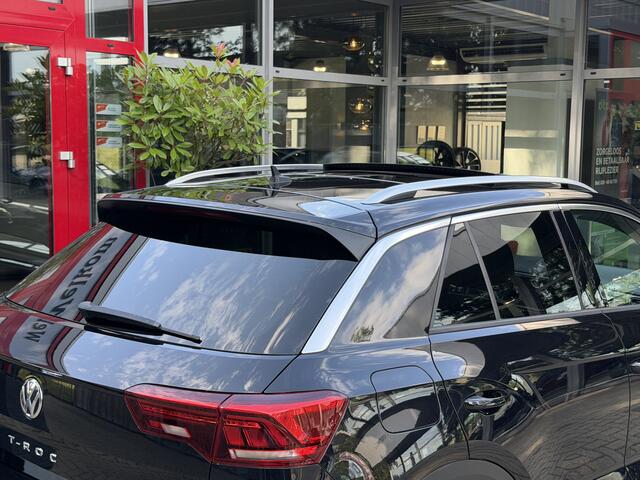 Volkswagen T-Roc 1.5 TSI 150PK AUT. *!* SPORT *!* PANODAK/ RADAR/ 18 INCH/ CAMERA/ CARPLAY *!*