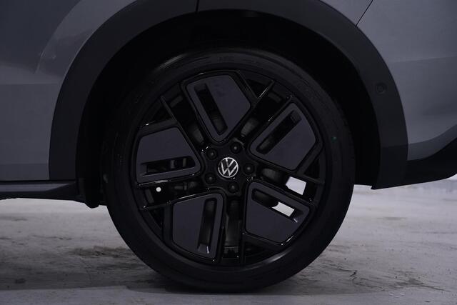 Volkswagen T-Roc R-Line First Edition IQ.light Apple Carplay Black style Stoel-/stuur verwarming 19 Inch Camera R-Line interieur