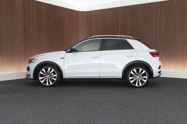 Volkswagen T-Roc 1.5 TSI 150pk DSG 2x R-Line Trekhaak Camera Stoelverwarming Beats Panoramadak Navigatie