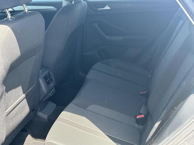 Volkswagen T-Roc 1.0 TSI Life Business | Digital Cockpit | Adaptive Cruise | Stoelverw. | Navigatie |