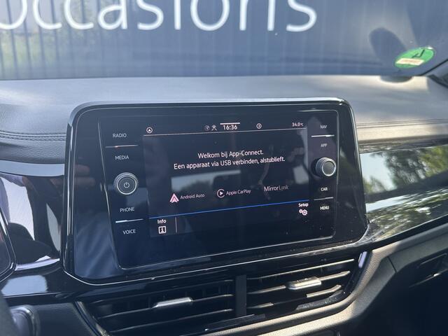 Volkswagen T-Roc 1.5 TSI 150pk DSG R-Line App Connect Black Style