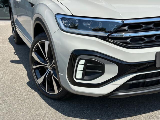 Volkswagen T-Roc 1.5 TSI 150pk DSG R-Line | Black Style | Panoramadak | Camera | Keyless | Elek. Achterklep | Dode hoek | Rijklaar incl. 1 jaar Bovag garantie