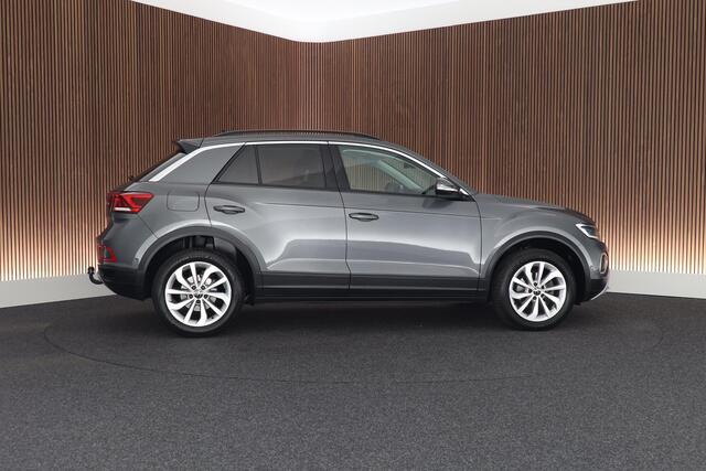 Volkswagen T-Roc 1.5 TSI 150pk DSG Life Edition Trekhaak Camera Stoelverwarming Keyless Navigatie