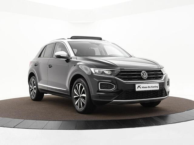 Volkswagen T-Roc 1.5 TSI 150pk DSG Style · Panoramadak · Camera · Elek. Achterklep · Dodehoeksensor · Stoelverwarming · Apple/Android Car Play ·