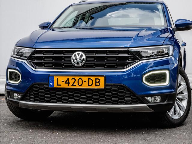 Volkswagen T-Roc 1.5 TSI 150pk Executive Trekhaak/ Virtual dash/ Sportstoelen/ Stoelverwarming/ Adapt. cruise