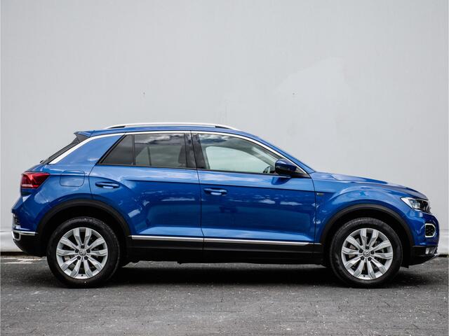 Volkswagen T-Roc 1.5 TSI 150pk Executive Trekhaak/ Virtual dash/ Sportstoelen/ Stoelverwarming/ Adapt. cruise