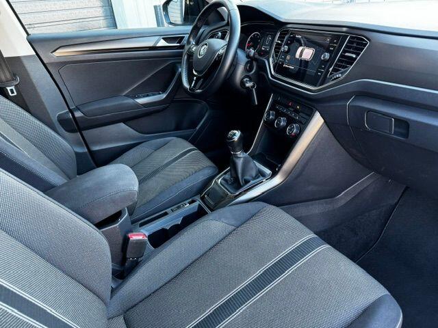 Volkswagen T-Roc 1.0 TSI Style Beats Airco,Navigatie,Camera,Panoramadak