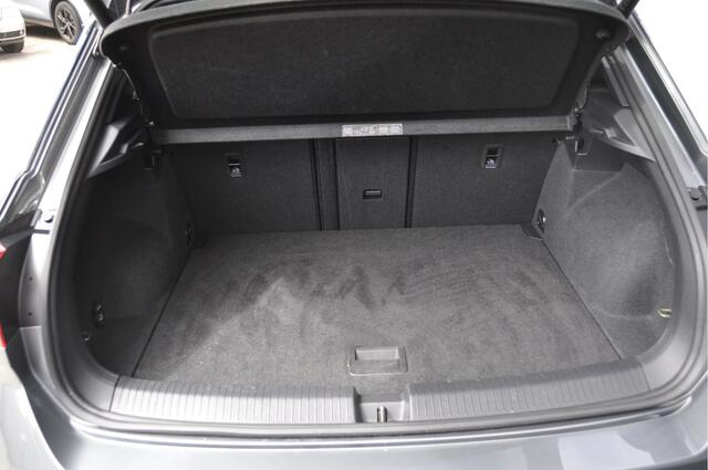 Volkswagen T-Roc 1.5 TSI Sport ACC Trekhaak