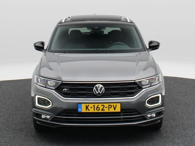 Volkswagen T-Roc 1.5 TSi 150 Pk Automaat R line | Trekhaak | Stoelverwarming | Panorama dak | Camera | Adaptive Cruise | Climatronic | Carplay | 19 Inch | 58.509 Km !!