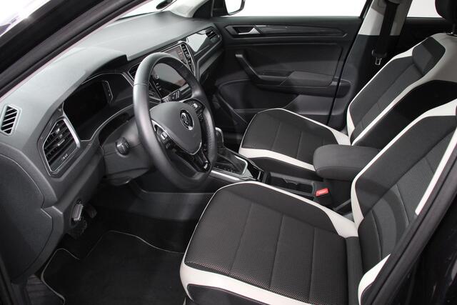 Volkswagen T-Roc 1.5 TSI DSG Sport 150 PK Navigatie Apple Carplay/Android Auto Climate Control Camera Adaptive Cruise Control Electrisch bedienbare achterklep