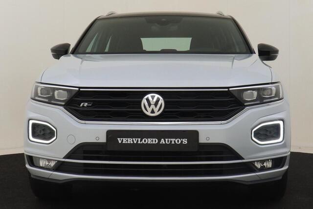 Volkswagen T-Roc 1.5TSI/150PK SPORT R-LINE -EXECUTIVE|CAMERA|ADAP.CRUISE|CAMERA|SPORTCHASSIS|ZWART-DAK|19"