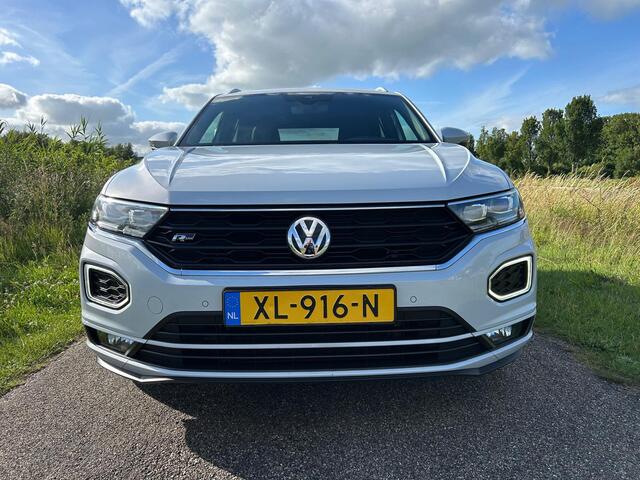 Volkswagen T-Roc 1.5 TSI Sport | R-Line | LED | Adaptieve Cruise | Lane Assist