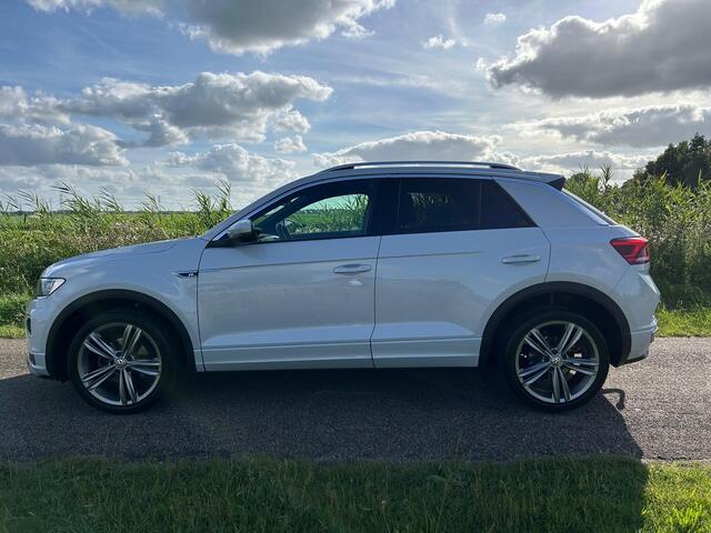 Volkswagen T-Roc 1.5 TSI Sport | R-Line | LED | Adaptieve Cruise | Lane Assist