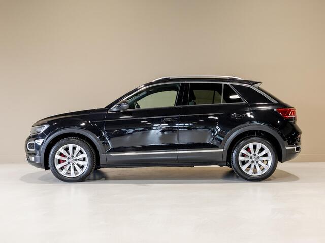 Volkswagen T-Roc 1.5 TSI Sport 150pk / Stoelverwarming / Airco / Navigatie / Adaptieve cruise control / Apple carplay /