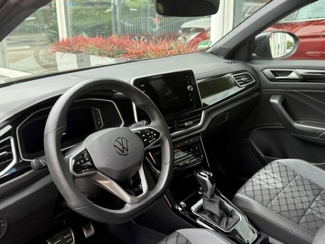 Volkswagen T-Roc 1.5 TSI 150PK R-Line DSG - ACC | Carplay | Elek. klep | Camera | Nav | Stoel/stuurverw. | Trekhaak