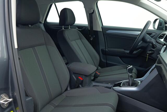 Volkswagen T-Roc 1.5 TSI Life | Climate control | Digitaal dashboard | Cruise control