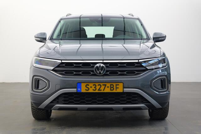 Volkswagen T-Roc 1.5 TSI Life | Climate control | Digitaal dashboard | Cruise control