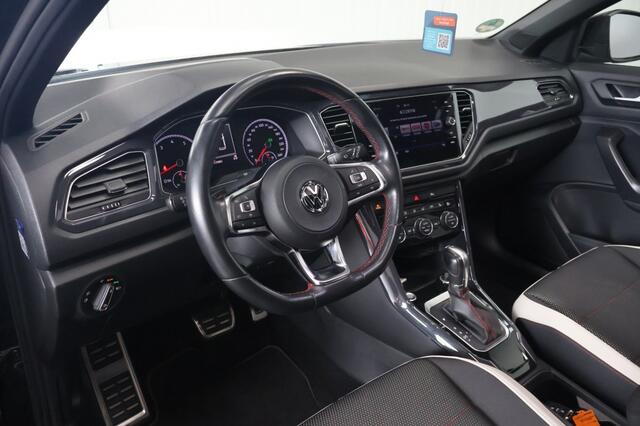 Volkswagen T-Roc 1.5 TSI Sport 150pk | Panoramadak | Trekhaak | Carplay | LED