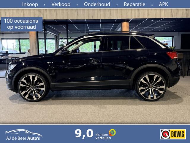 Volkswagen T-Roc 1.5 TSI Sport Stoelverwarming | Lane assist | Trekhaak | Navigatie
