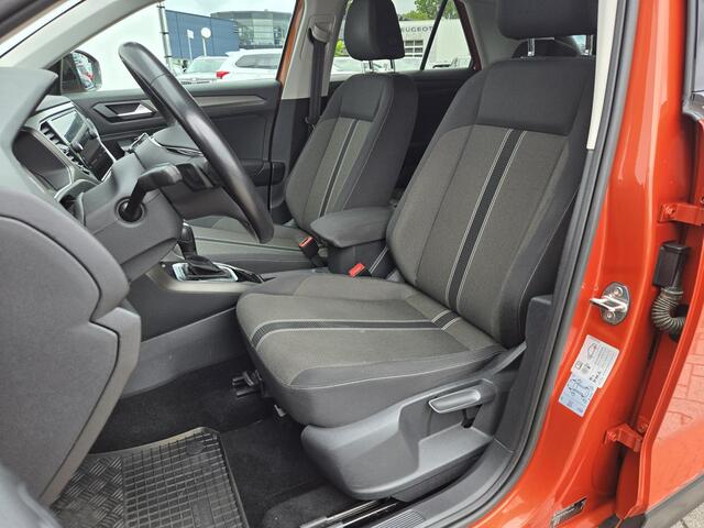 Volkswagen T-Roc 1.5 TSI Style Business | Automaat| Trekhaak| Keyless entry| Full LED|