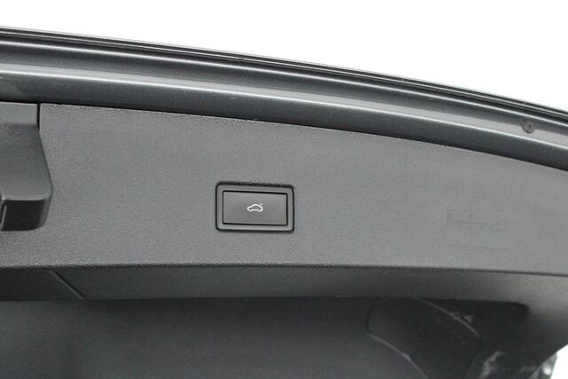 Volkswagen T-Roc 1.5 TSI 150pk DSG R-Line Sport Led Camera Virtual Cockpit Navigatie