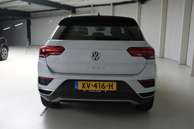 Volkswagen T-Roc 1.5 TSI Sport Navigatie | parkeercamera | Cruise Control | Climate Control | Eerste Eigenaar