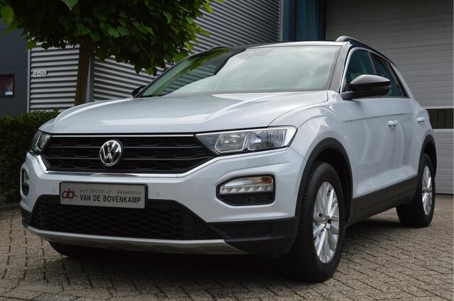 Volkswagen T-Roc 1.5 TSI Style Business ADAP. CRUISE | TREKHAAK | CLIMA | CARPLAY | PDC | STOELVERW. | NAVI | ENZ