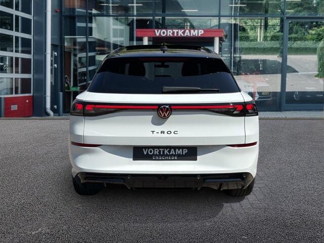 Volkswagen T-Roc 1.5 eTSI R-LINE BLACK STYLE TREKHAAK/PANO-DAK/CAMERA/ELEK-KLEP/ACC/STOELVERW