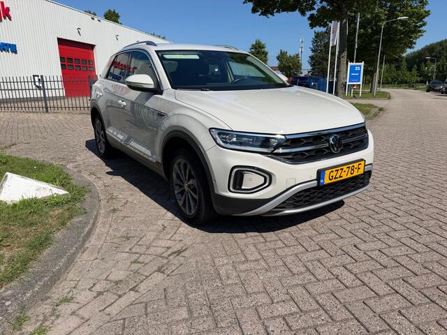 Volkswagen T-Roc 1.5 TSI R-Line ACC/CARPLAY/CAMERA/KEYLESS