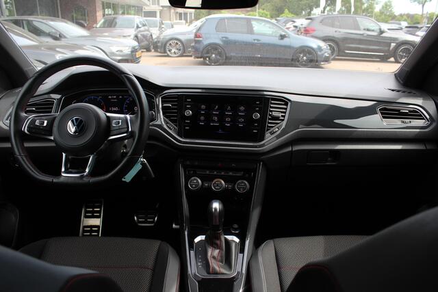 Volkswagen T-Roc 1.5 TSI Sport Business R / Camera / CarPlay / Virtual Cockpit / Sportstoelen / 18'' / LED / DAB / ACC
