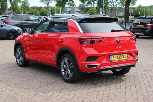 Volkswagen T-Roc 1.5 TSI Sport Business R / Camera / CarPlay / Virtual Cockpit / Sportstoelen / 18'' / LED / DAB / ACC