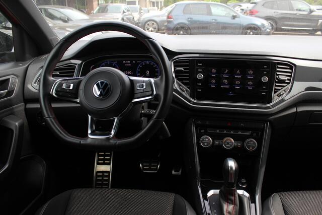Volkswagen T-Roc 1.5 TSI Sport Business R / Camera / CarPlay / Virtual Cockpit / Sportstoelen / 18'' / LED / DAB / ACC