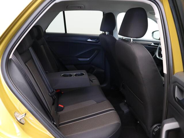 Volkswagen T-Roc 1.0 TSI Style | verwarmde spiegels | climate control | achteruitrijcamera | cruise control |