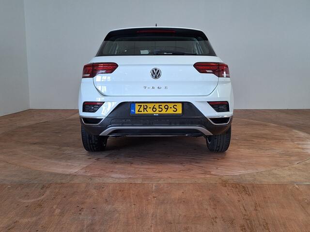 Volkswagen T-Roc 1.5 TSI Sport | AUTOMAAT | Adaptive cruise control