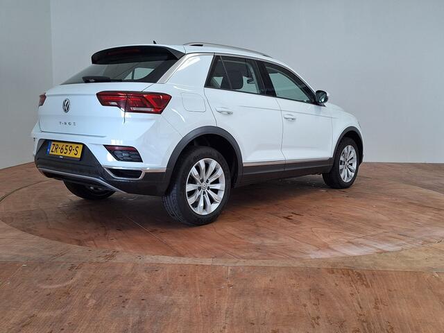 Volkswagen T-Roc 1.5 TSI Sport | AUTOMAAT | Adaptive cruise control