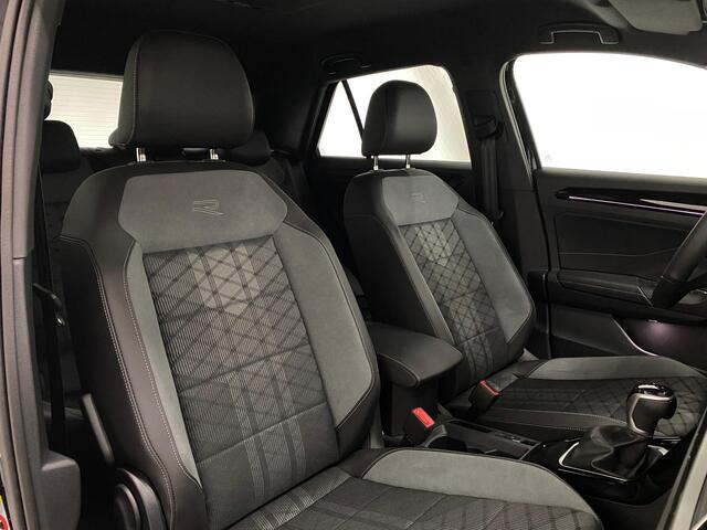 Volkswagen T-Roc 1.5 TSI R-Line Edition 2x R line Camera IQ-light/Matrix ACC (Navigatie via Apple carplay) 17inch Virtual Cockpit