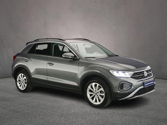 Volkswagen T-Roc Life Edition 1.5 TSI 150pk DSG Automaat Adaptive cruise control, Achteruitrijcamera, LED koplampen, App connect, Parkeersensoren, Airco, DAB, Radio