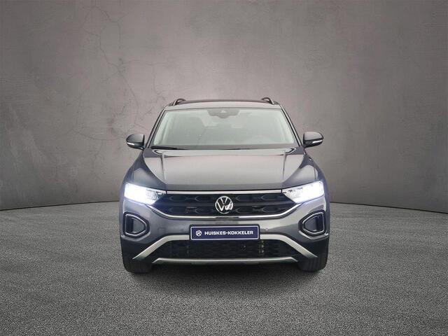 Volkswagen T-Roc Life Edition 1.5 TSI 150pk DSG Automaat Adaptive cruise control, Achteruitrijcamera, LED koplampen, App connect, Parkeersensoren, Airco, DAB, Radio