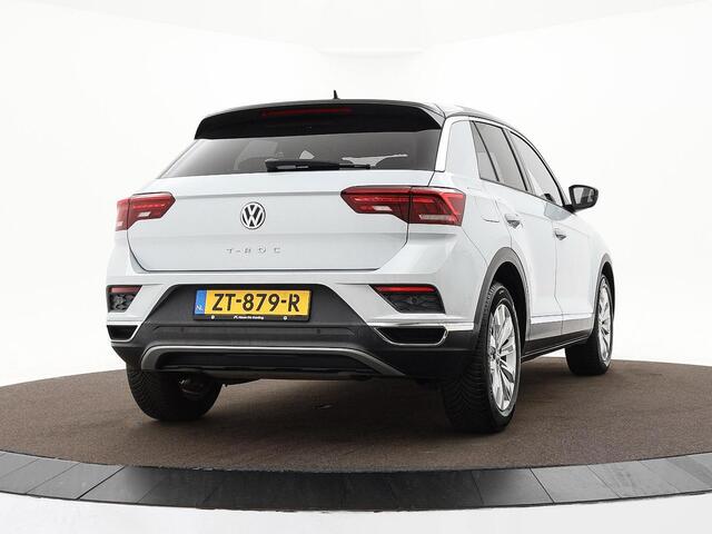 Volkswagen T-Roc 1.5 TSI 150pk DSG Sport Apple/Android Car Play · Elek. Achterklep · Stoelverwarming · Cruise Control · Navigatie ·