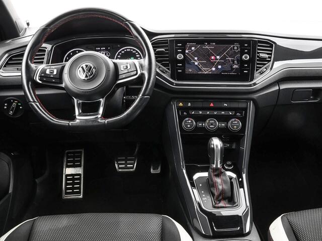 Volkswagen T-Roc 1.5 TSI 150pk DSG Sport Apple/Android Car Play · Elek. Achterklep · Stoelverwarming · Cruise Control · Navigatie ·