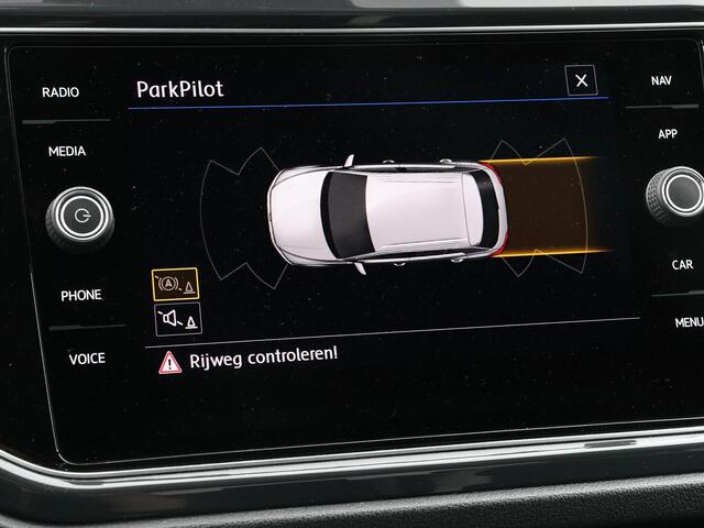 Volkswagen T-Roc 1.5 TSI 150pk DSG Sport Apple/Android Car Play · Elek. Achterklep · Stoelverwarming · Cruise Control · Navigatie ·